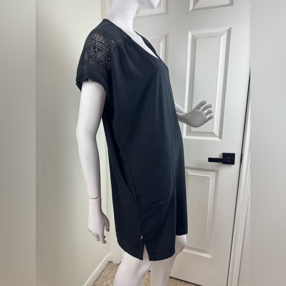 Passenger Ambrose Oversized Dress Size Medium. - Picture 8 of 17